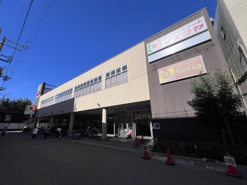スーパー　デイリーカナートイズミヤ　あびこ店（スーパー）まで565m