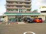 コンビニ　ファミリーマート　辻本通店（コンビニ）まで240m