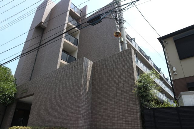 建物外観　しっかりとした構造のマンションです
