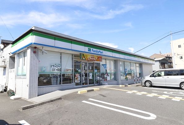 コンビニ　ファミリーマート 高知一宮店（コンビニ）まで446m