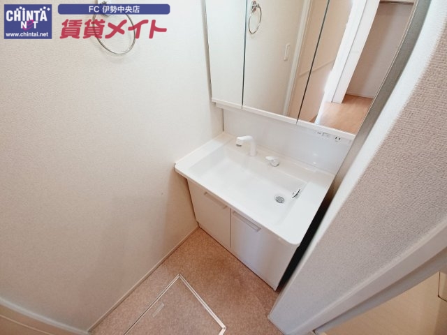 洗面設備　同タイプ参考写真