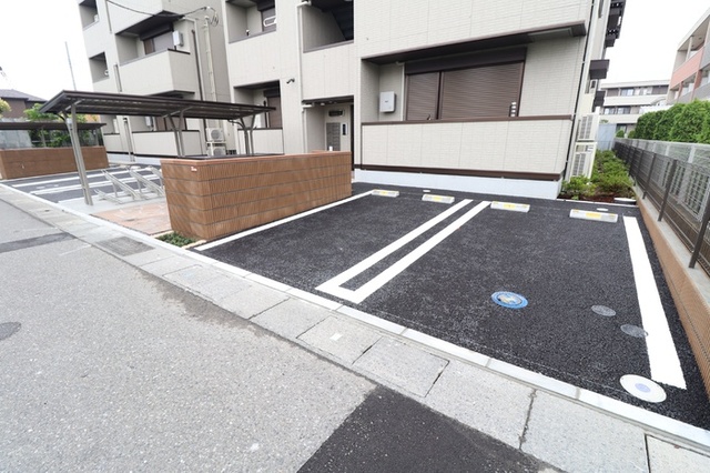 駐車場　駐車場