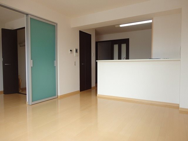 居室・リビング　※写真は別号室です(参考)