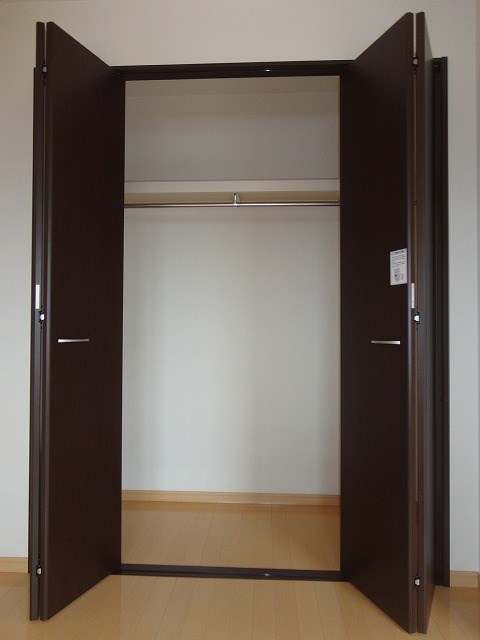 収納　※写真は別号室です(参考)