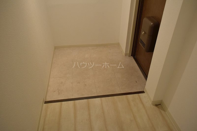 玄関　玄関広いです