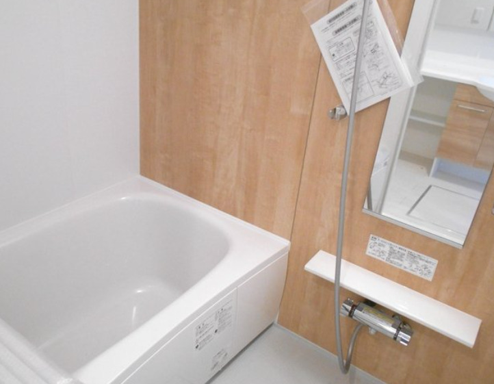 バス・シャワールーム　別部屋の画像を使用しております。