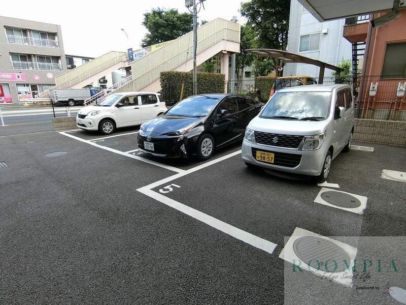 駐車場　駐車場