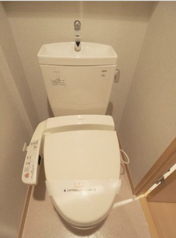 トイレ　別部屋参考写真