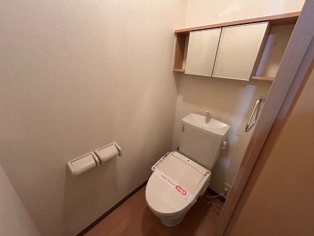 トイレ　シャワー付トイレ
