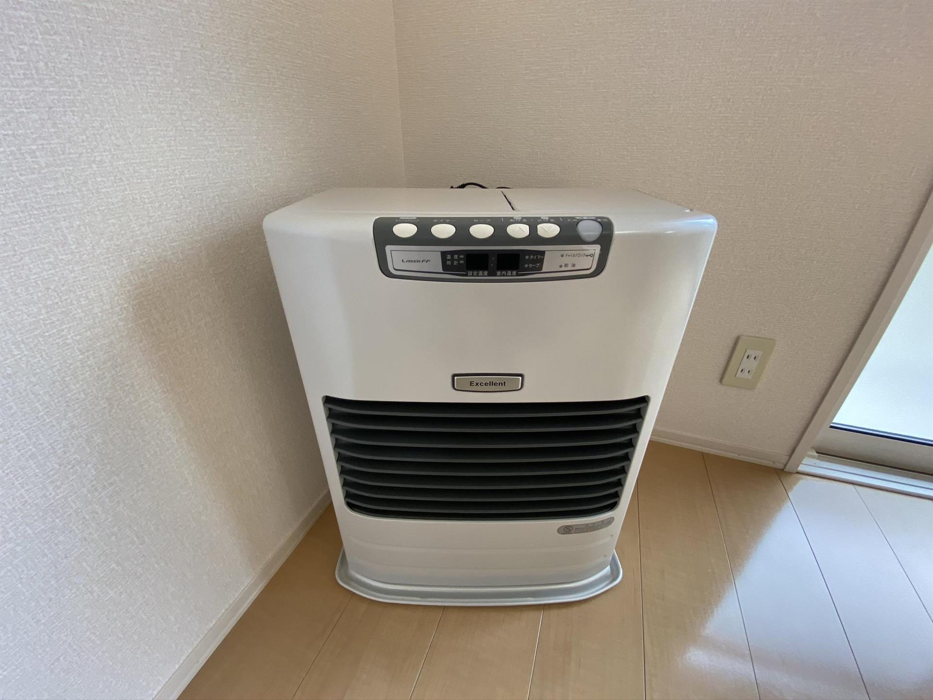 その他設備　灯油ＦＦストーブ