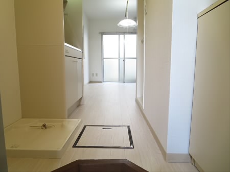 玄関　※別部屋の写真です