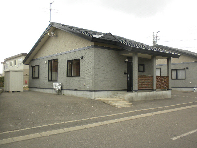 建物外観　南側　外観