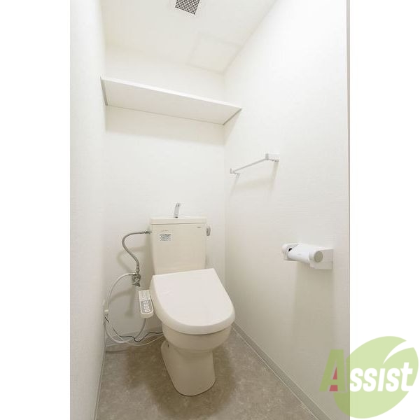 トイレ　トイレです。ウォシュレット付を探している方、おすすめです。