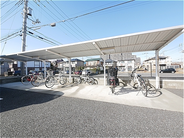 その他共有部分　屋根付駐輪場