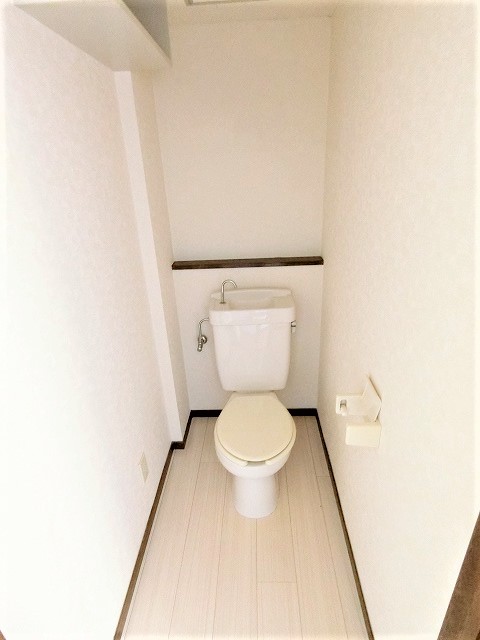 トイレ　※別部屋のイメージ写真です。