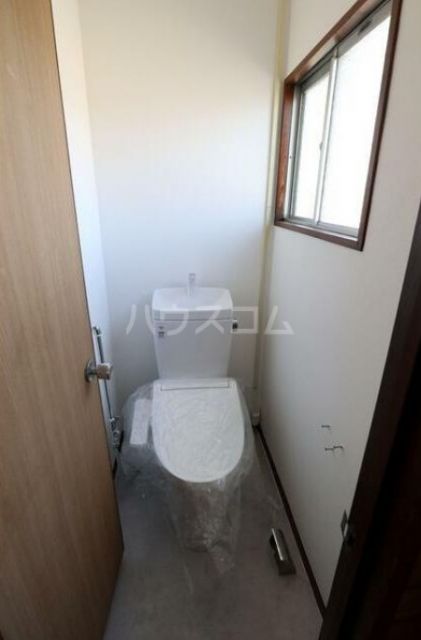 R&R本鵠沼貸家のトイレ写真