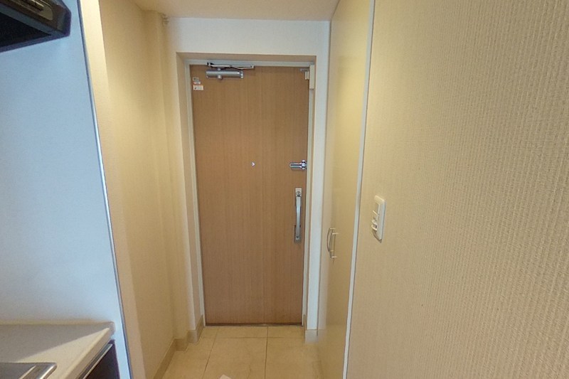 玄関　反転部屋参照