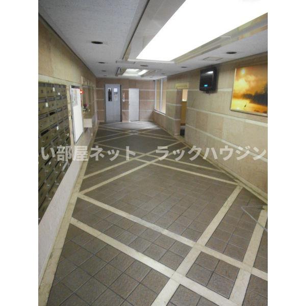 エントランス　【お部屋さがしはラックハウジングにお問合せ下さいませ♪】