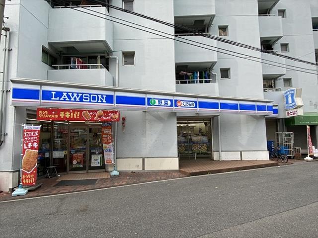コンビニ　ローソン（コンビニ）まで191m
