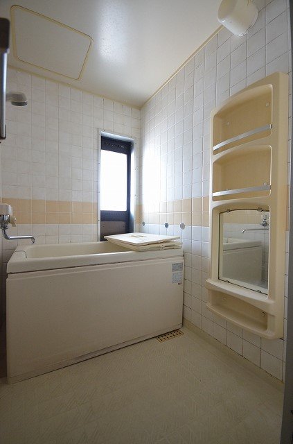 バス・シャワールーム　※同建物別号室の写真です