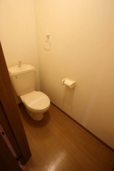 トイレ　※別部屋の写真です
