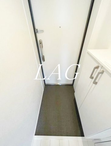 玄関　玄関です。