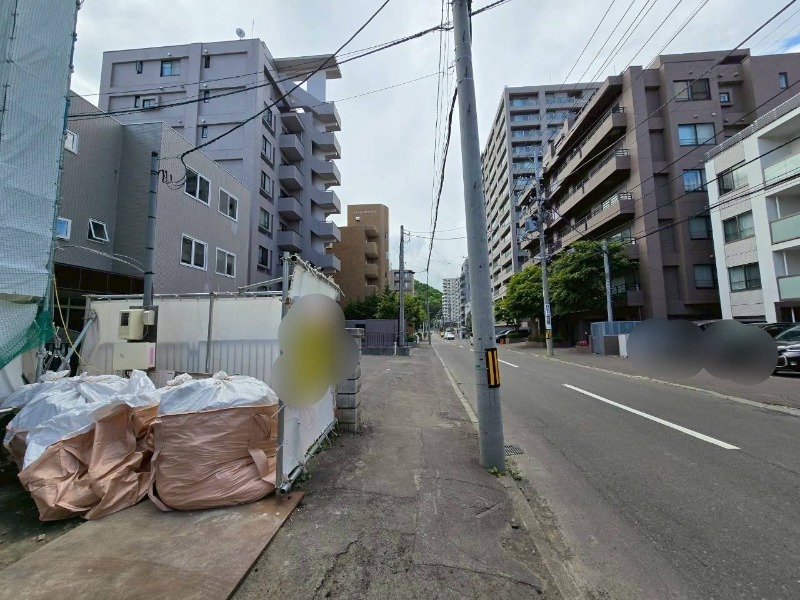 その他　前面道路、建物周り等