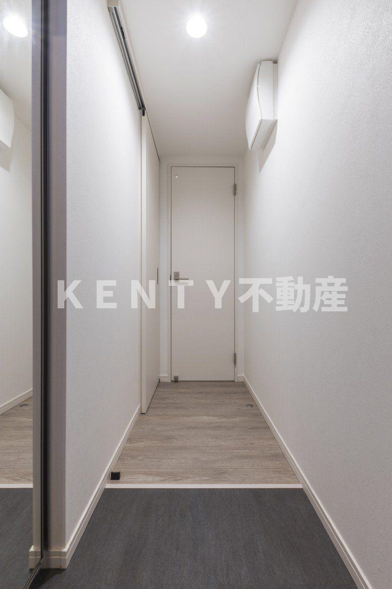 玄関　収納もある玄関です