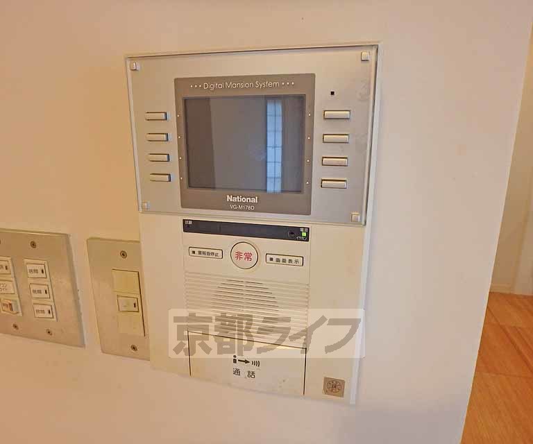 セキュリティ　モニターで来客確認できるので安心です。