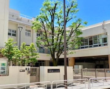小学校　江東区立浅間竪川小学校（小学校）まで263m