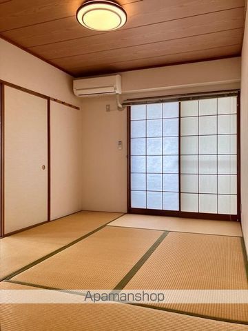 小田急小田原線 海老名駅 徒歩11分 6階建 築36年の内装写真