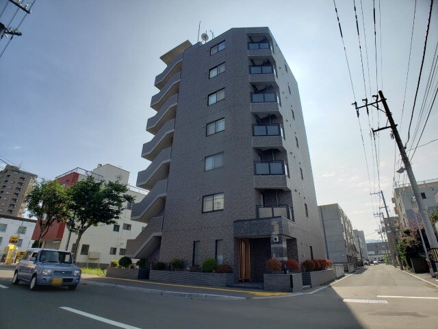 建物外観　札幌市北区北３２条西「アクティ麻生南２」