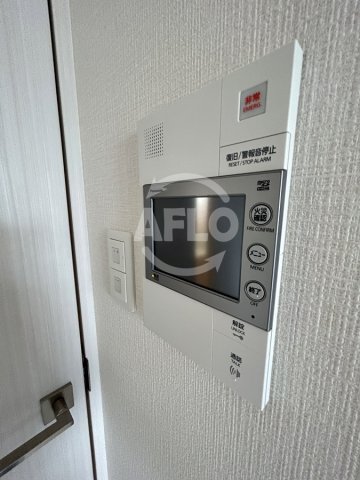 セキュリティ　エスリード大阪城クローグ　モニター付きインターホン