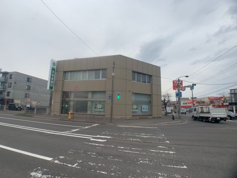 銀行　北海道銀行元町支店（銀行）まで765m