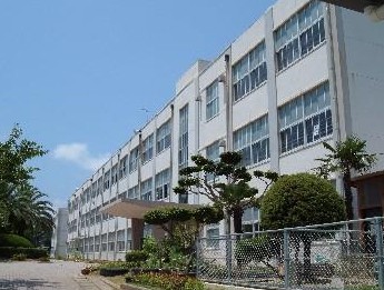 小学校　練馬区立春日小学校（小学校）まで594m