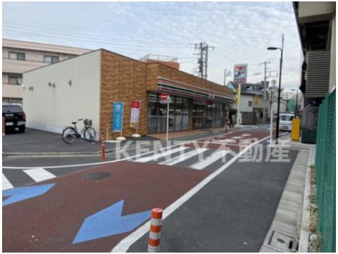 コンビニ　セブンイレブン 大田区西糀谷4丁目店（コンビニ）まで724m