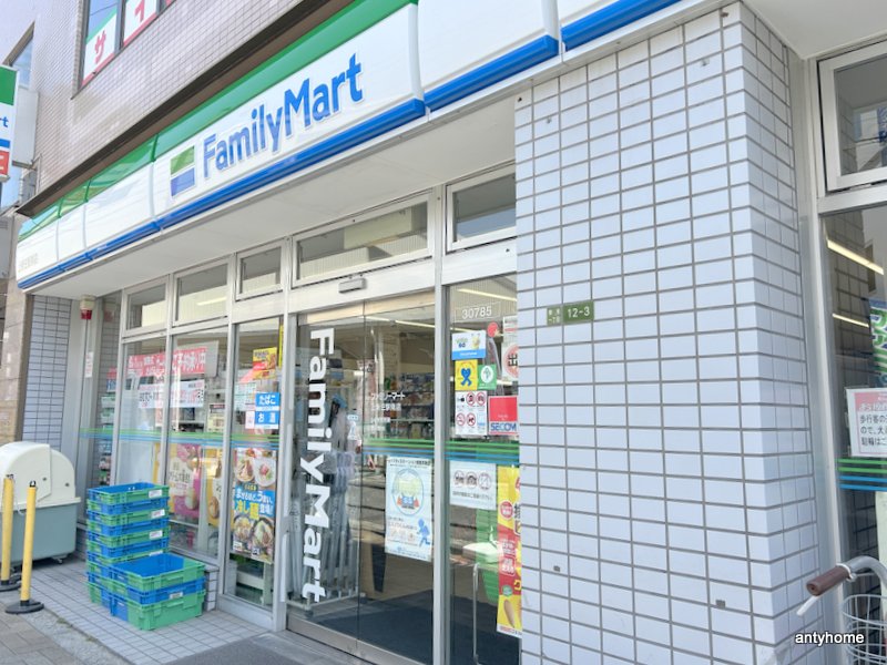 コンビニ　ファミリーマート 上新庄駅南店（コンビニ）まで338m