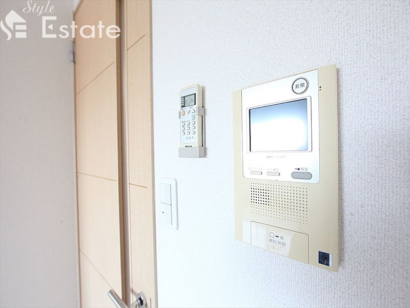 セキュリティ　モニター付きインターホン
