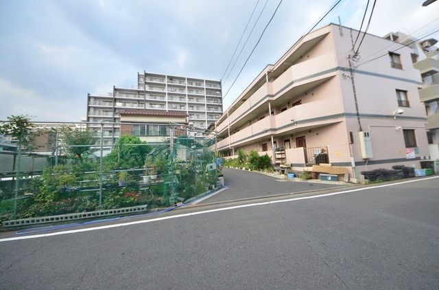 エントランス　★お問い合わせはタウンハウジングまで★