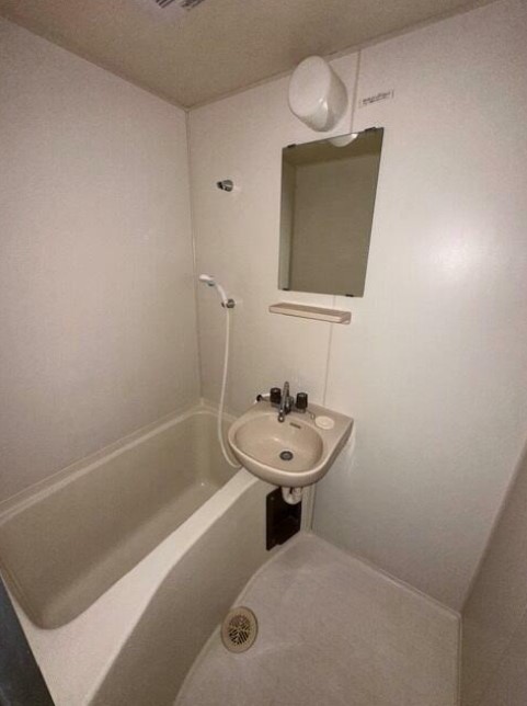 バス・シャワールーム　※別部屋参考写真☆