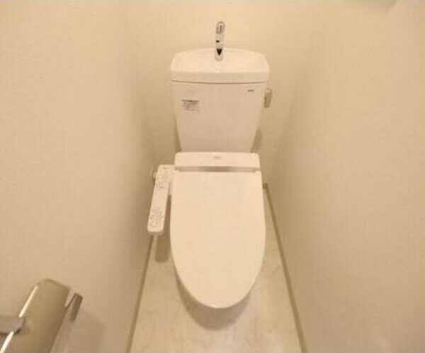 トイレ　コンパクトで使いやすいトイレです