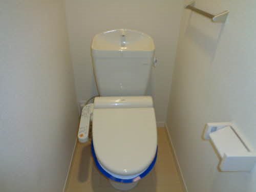 トイレ　※同タイプ別部屋写真となります。