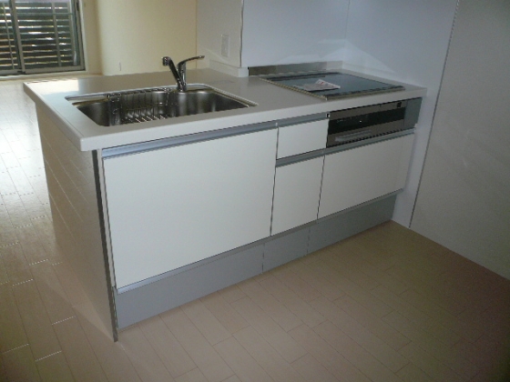 キッチン　※同タイプ別部屋写真となります。