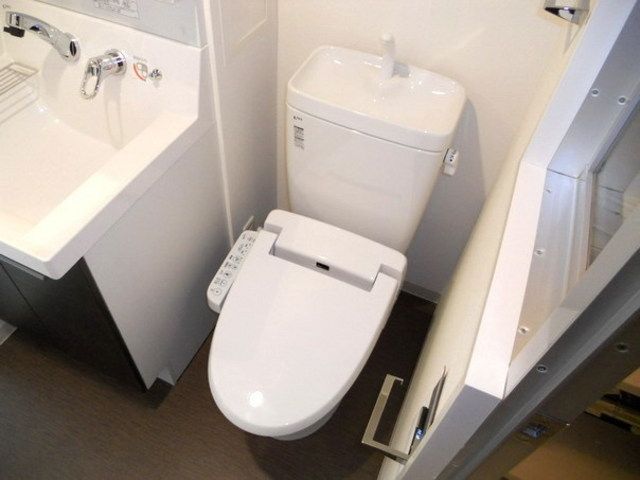 トイレ　★温水洗浄便座付きトイレ★