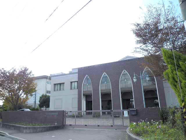 中学校　宝塚市立長尾中学校（中学校）まで473m