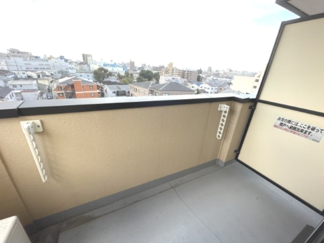 バルコニー　バルコニーがあります