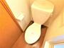 トイレ　バストイレ別で清潔感のあるトイレです☆