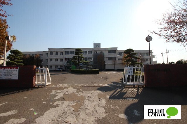 中学校　伊勢崎市立第二中学校（中学校）まで1212m