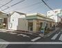 コンビニ　ファミリーマート（コンビニ）まで657m