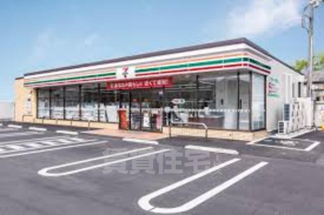 コンビニ　セブンイレブン　新大阪ブリックビル店（コンビニ）まで165m